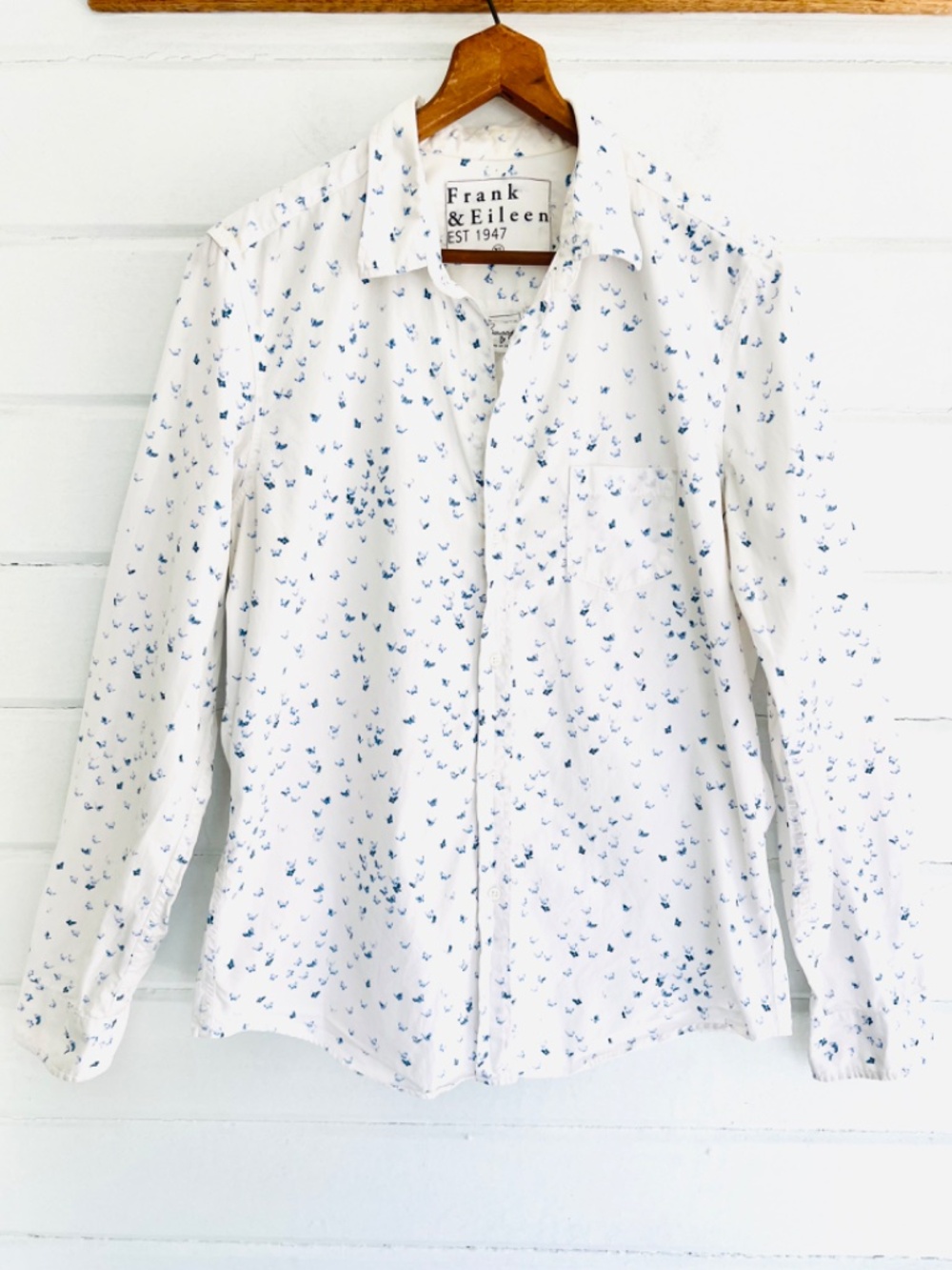 FRANK & EILEEN 'Barry' Long Sleeve Shirt White w/ Blue Butterflies - XL